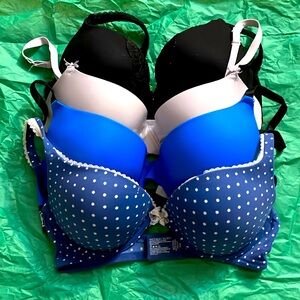 Victoria’s Secret Bra Bundle